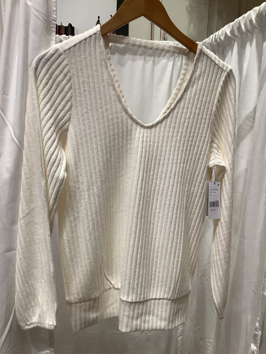 LIVERPOOL RIBBED VNECK SWEATER
