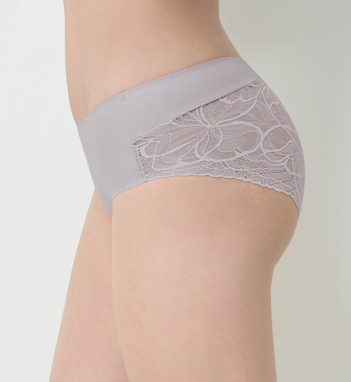 Body Makeup Illusion Lace Hipster - FEATHER