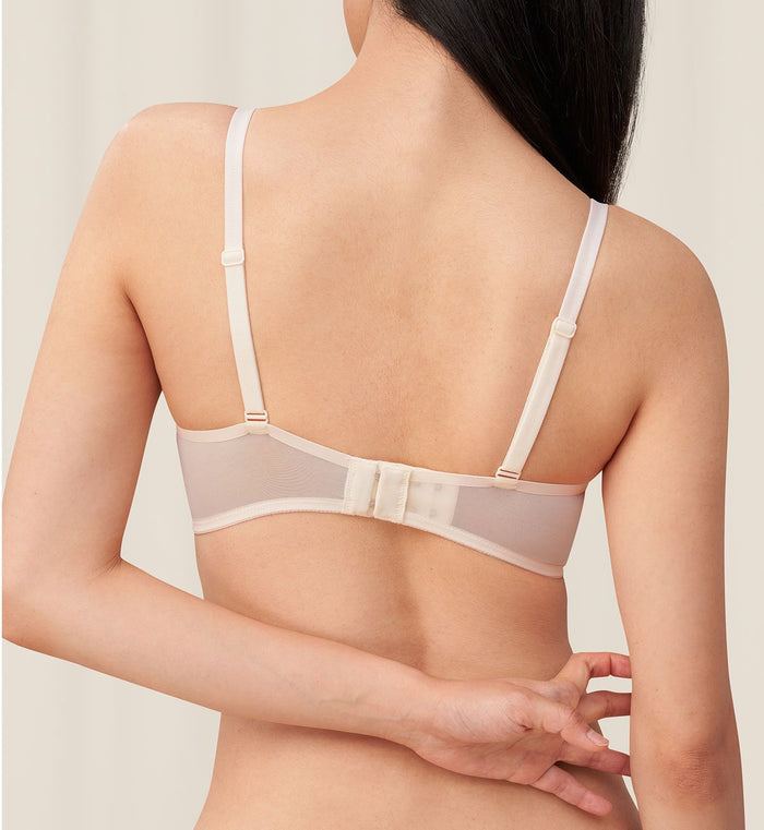 INVISIBLE INSIDE-OUT NON-WIRED PADDED BRA - VANILLE