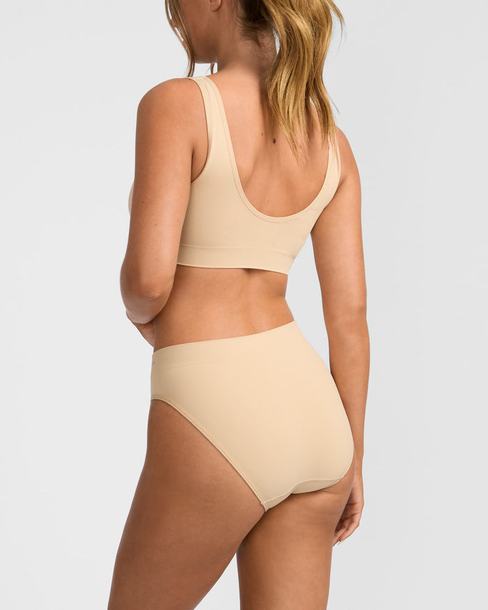 Jockey Women's Skimmies Smooth Hi Cut Bikini