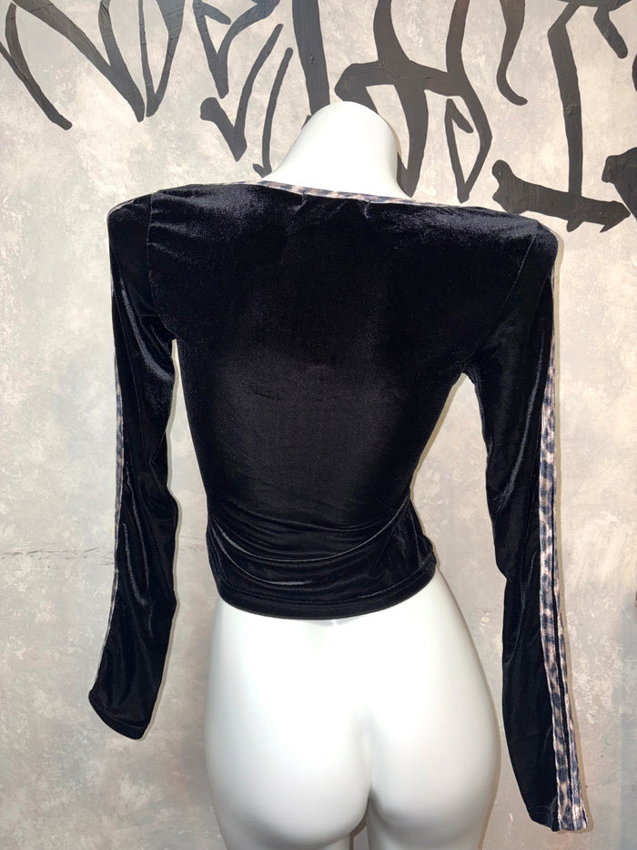 KR Lace Top (Long Sleeve)