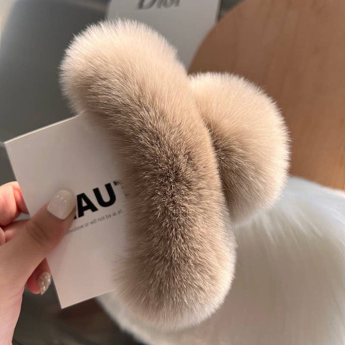 Lady June Plush French Hair Claw, Fluffy Hair Clips, Fuzzy Hair Clips