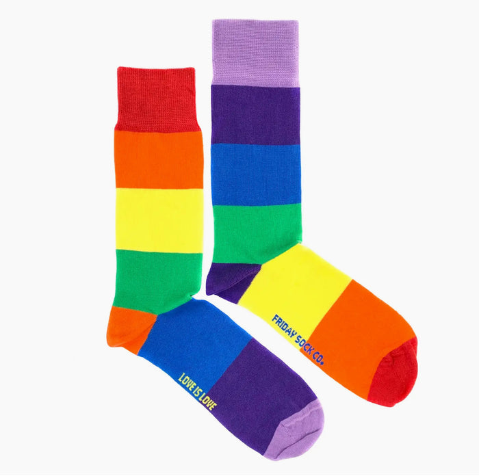 MEN’S FRIDAY TRAVEL ANIMALS, HOBBIES & MORE MISMATCHED SOCKS
