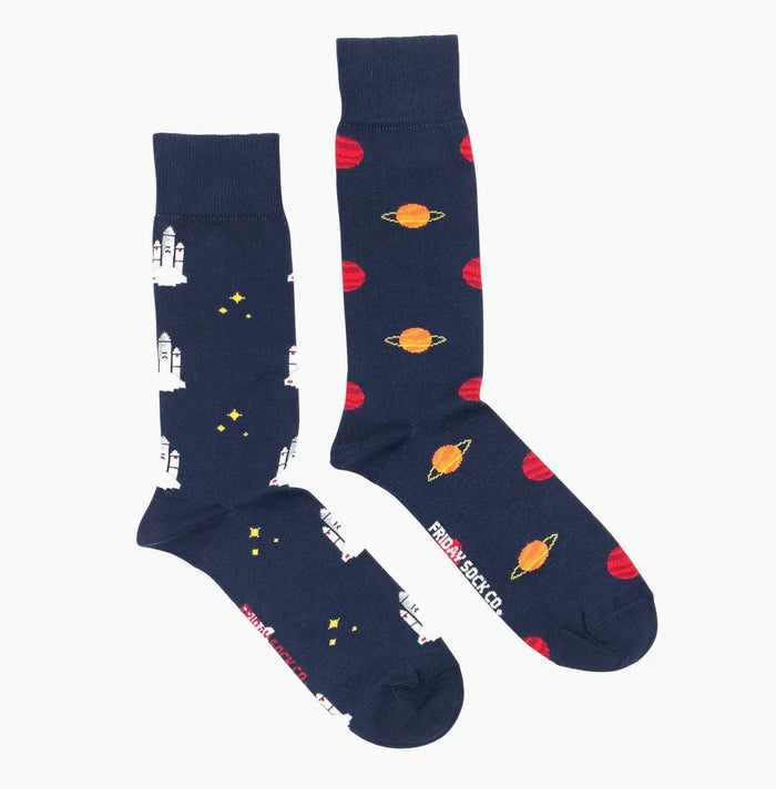 MEN’S FRIDAY TRAVEL ANIMALS, HOBBIES & MORE MISMATCHED SOCKS