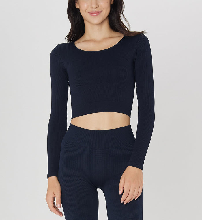 SLOGGI EVER INFUSED ALOE CROP TOP LONG SLEEVE - BLACK